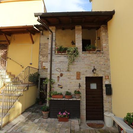 B&B La Casuccia Di อัสซิซี ภายนอก รูปภาพ