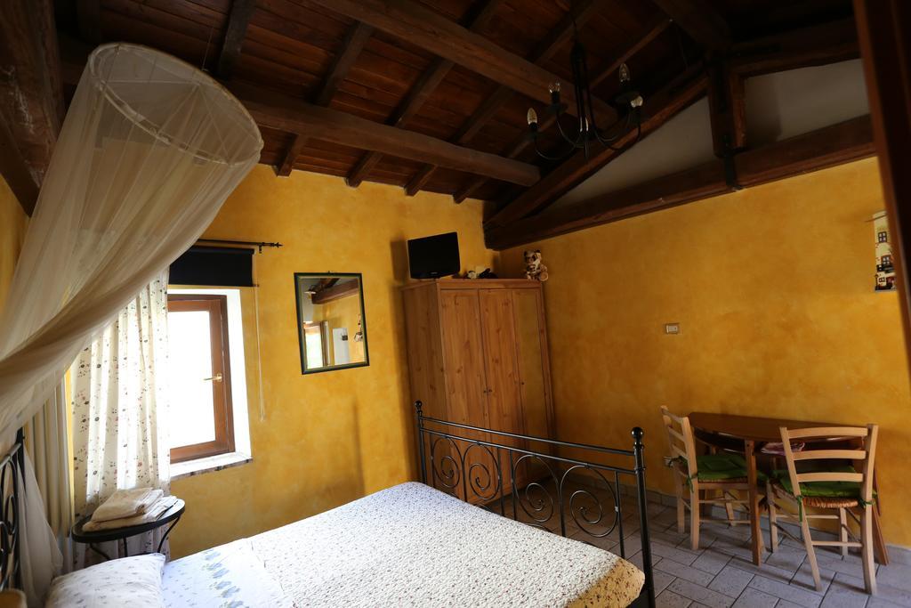 B&B La Casuccia Di อัสซิซี ภายนอก รูปภาพ