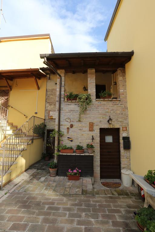 B&B La Casuccia Di อัสซิซี ภายนอก รูปภาพ